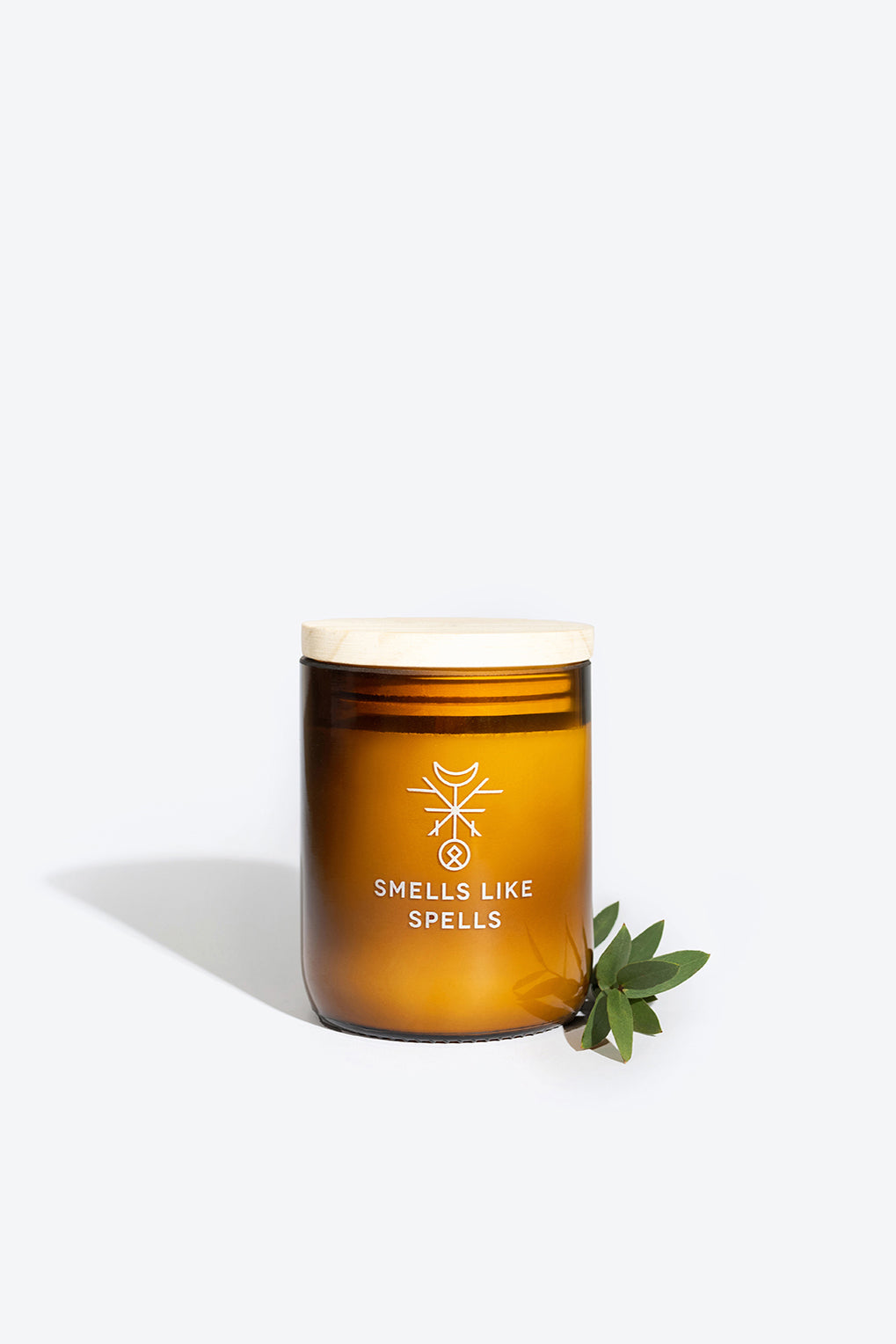 Soy wax scented candle with wooden wick FREYR Smells Like Spells